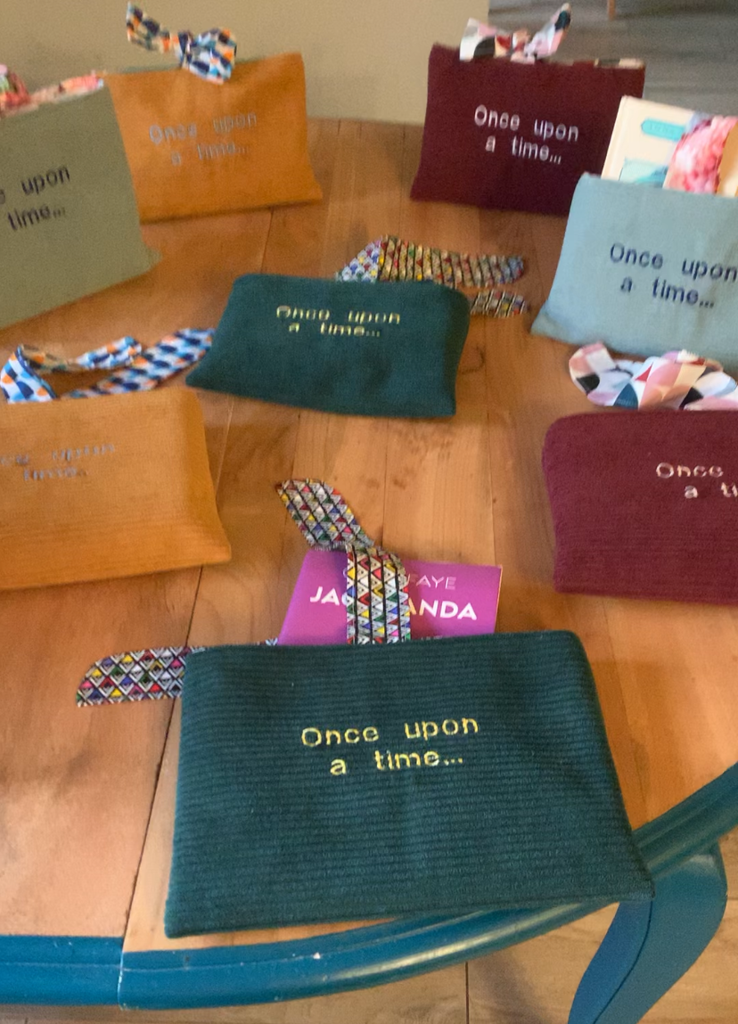 Pochette à Livre en Velours